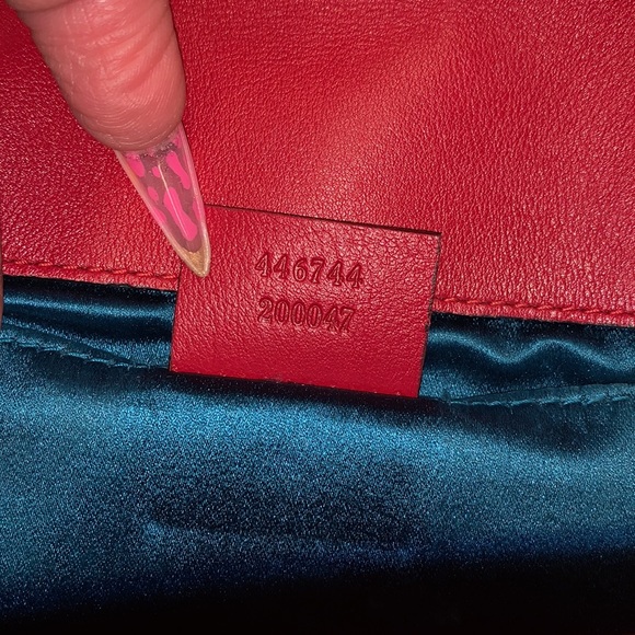 SOLD Authentic mini Gucci Marmont Red Velvet - Picture 9 of 9